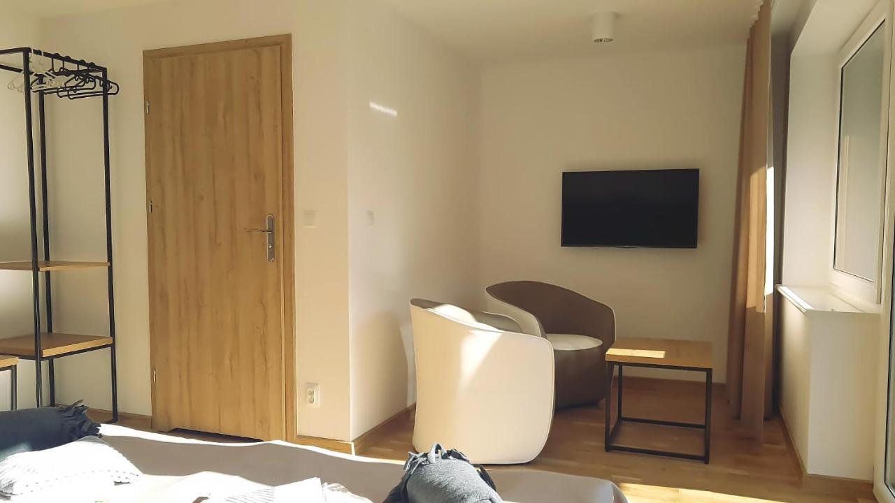 Wodnik Uslugi Hotelarskie, Apartamenty 로비 외부 사진